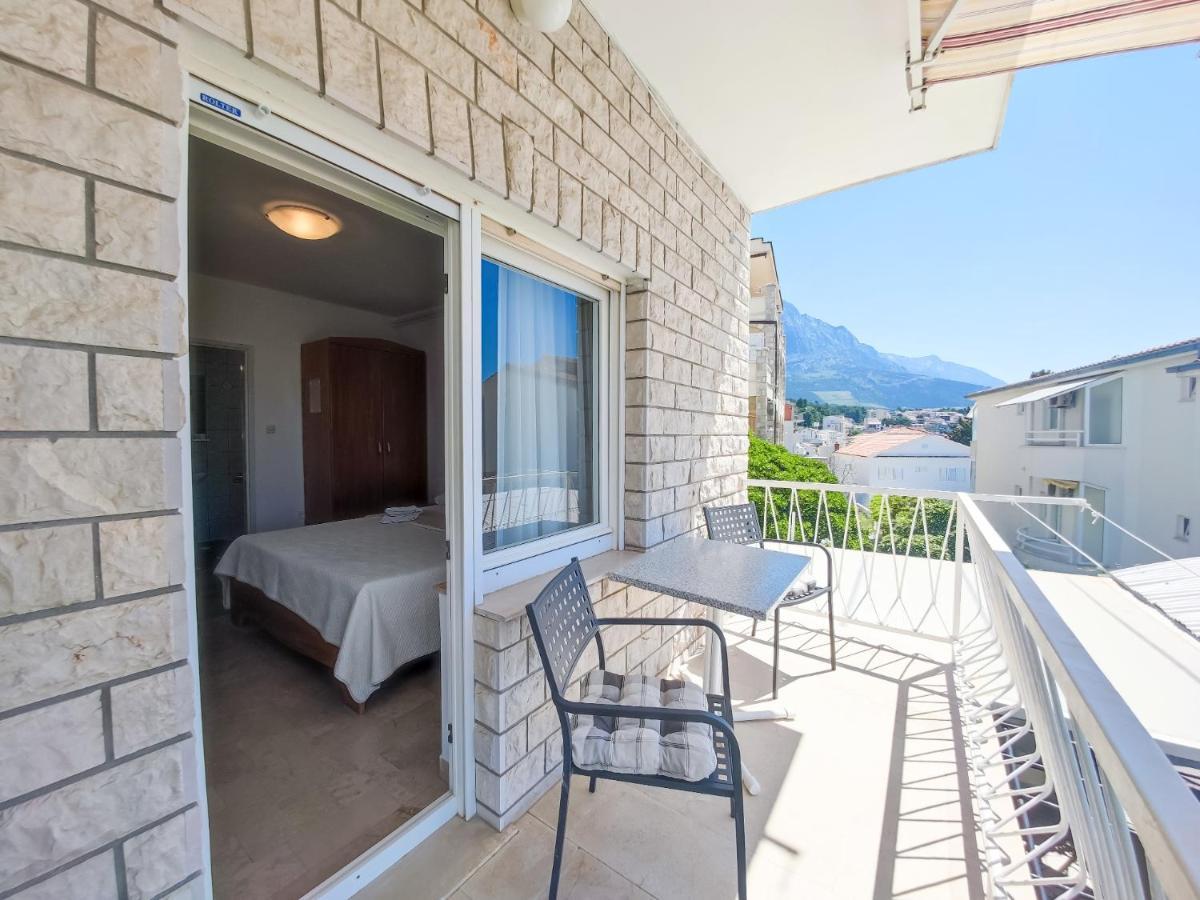 B&B Villa Ivona Baška Voda エクステリア 写真