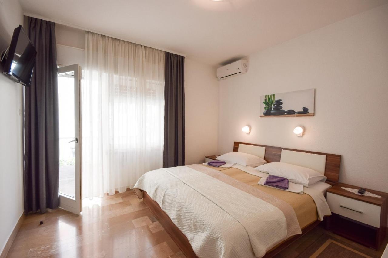 B&B Villa Ivona Baška Voda エクステリア 写真