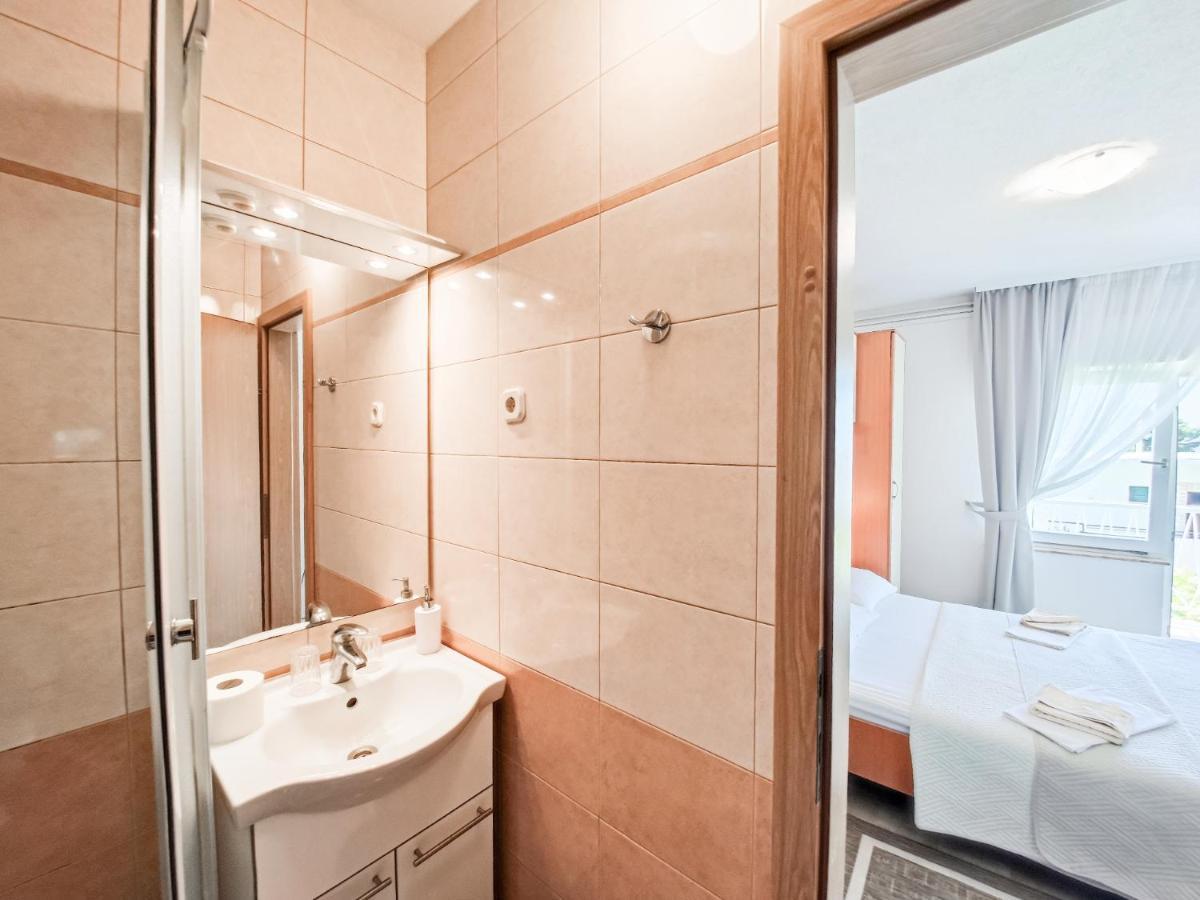 B&B Villa Ivona Baška Voda エクステリア 写真