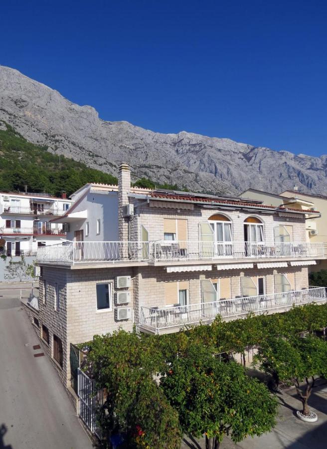B&B Villa Ivona Baška Voda エクステリア 写真